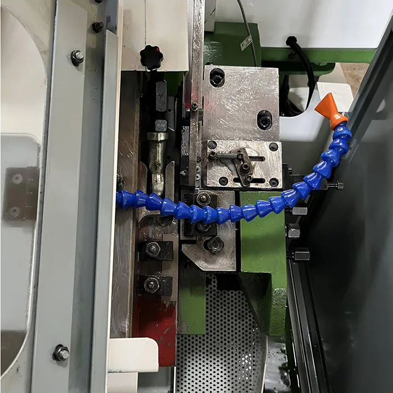 Hopper Type Thread Rolling Machine